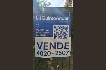 Casa à venda com 264m², 3 quartos e 2 vagas Casa à venda com 264m², 3 quartos e 2 vagasPlaca