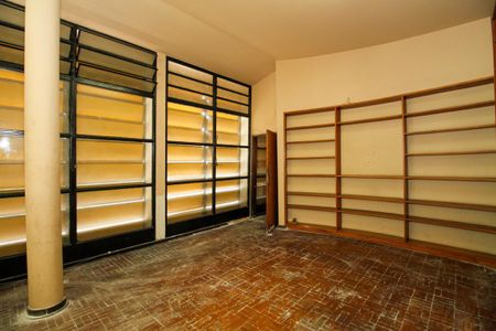 Casa à venda com 264m², 3 quartos e 2 vagas Casa à venda com 264m², 3 quartos e 2 vagasQuarto 3