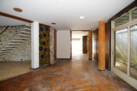 Casa à venda com 264m², 3 quartos e 2 vagas Casa à venda com 264m², 3 quartos e 2 vagasSala de Estar