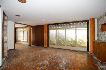 Sala de Estar de casa à venda com 3 quartos, 264m² em Pinheiros, São Paulo