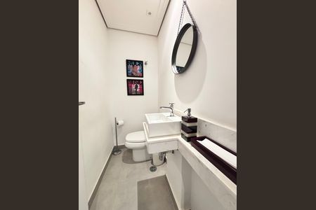 Apartamento à venda com 156m², 3 quartos e 3 vagas Apartamento à venda com 156m², 3 quartos e 3 vagasLavabo