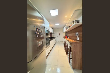 Apartamento à venda com 156m², 3 quartos e 3 vagas Apartamento à venda com 156m², 3 quartos e 3 vagasCozinha