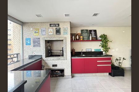Apartamento à venda com 156m², 3 quartos e 3 vagas Apartamento à venda com 156m², 3 quartos e 3 vagasVaranda
