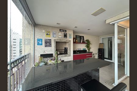 Apartamento à venda com 156m², 3 quartos e 3 vagas Apartamento à venda com 156m², 3 quartos e 3 vagasVaranda
