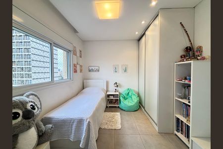 Apartamento à venda com 156m², 3 quartos e 3 vagas Apartamento à venda com 156m², 3 quartos e 3 vagasSuíte 1