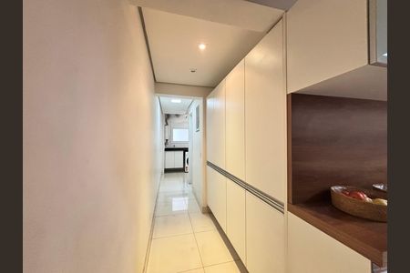 Apartamento à venda com 156m², 3 quartos e 3 vagas Apartamento à venda com 156m², 3 quartos e 3 vagasCozinha