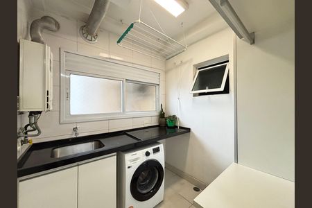 Apartamento à venda com 156m², 3 quartos e 3 vagas Apartamento à venda com 156m², 3 quartos e 3 vagasÁrea de Serviço