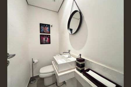 Apartamento à venda com 156m², 3 quartos e 3 vagas Apartamento à venda com 156m², 3 quartos e 3 vagasLavabo
