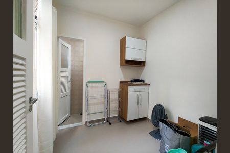 Apartamento à venda com 96m², 3 quartos e 1 vaga Apartamento à venda com 96m², 3 quartos e 1 vagaQuarto de Serviço