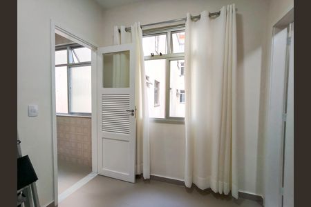 Apartamento à venda com 96m², 3 quartos e 1 vaga Apartamento à venda com 96m², 3 quartos e 1 vagaQuarto de Serviço