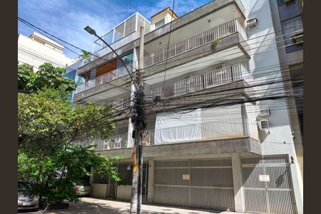 Apartamento à venda com 96m², 3 quartos e 1 vaga Apartamento à venda com 96m², 3 quartos e 1 vagaFachada e portaria