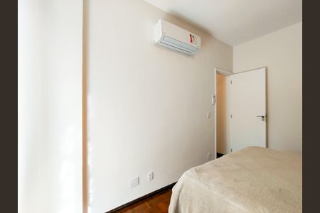 Apartamento à venda com 96m², 3 quartos e 1 vaga Apartamento à venda com 96m², 3 quartos e 1 vagaSuíte