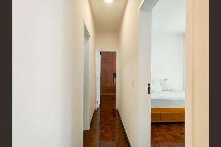 Apartamento à venda com 96m², 3 quartos e 1 vaga Apartamento à venda com 96m², 3 quartos e 1 vagaCorredor