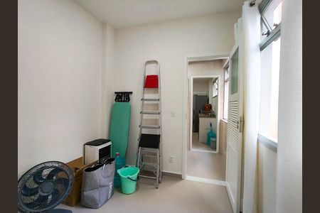 Apartamento à venda com 96m², 3 quartos e 1 vaga Apartamento à venda com 96m², 3 quartos e 1 vagaQuarto de Serviço