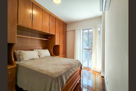 Apartamento à venda com 96m², 3 quartos e 1 vaga Apartamento à venda com 96m², 3 quartos e 1 vagaSuíte