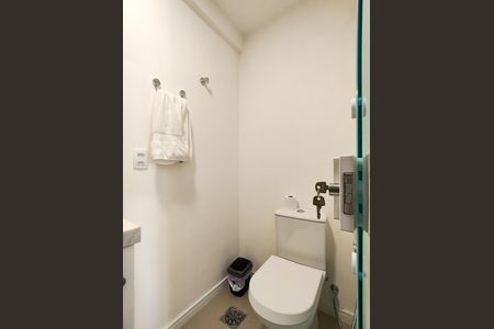 Apartamento à venda com 96m², 3 quartos e 1 vaga Apartamento à venda com 96m², 3 quartos e 1 vagaBanheiro da Suíte