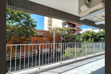 Apartamento à venda com 96m², 3 quartos e 1 vaga Apartamento à venda com 96m², 3 quartos e 1 vagaVista da Suíte