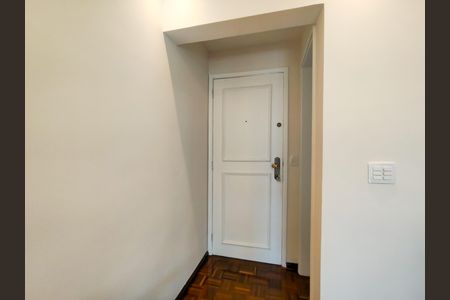 Apartamento à venda com 96m², 3 quartos e 1 vaga Apartamento à venda com 96m², 3 quartos e 1 vagaEntrada