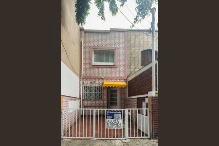 Casa para alugar com 90m², 2 quartos e 1 vagaFachada - Placa Código LDNB-46