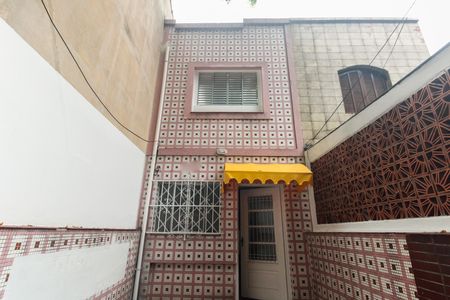Casa para alugar com 90m², 2 quartos e 1 vagaFachada 