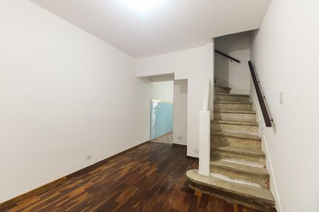 Casa para alugar com 90m², 2 quartos e 1 vagaSala 