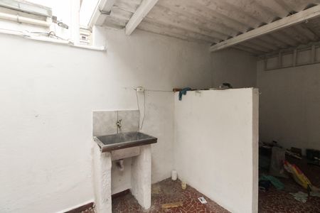 Casa para alugar com 90m², 2 quartos e 1 vagaÁrea de Serviço 