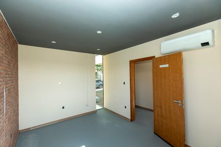 Casa de condomínio para alugar com 389m², 4 quartos e 4 vagas Casa de condomínio para alugar com 389m², 4 quartos e 4 vagasESCRITÓRIO PISO SUPERIOR
