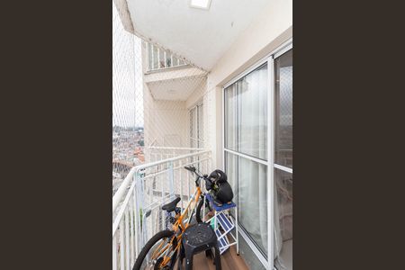 Sacada de apartamento para alugar com 3 quartos, 69m² em Vila Carmosina, São Paulo