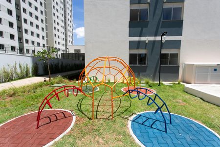 Apartamento para alugar com 32m², 2 quartos e sem vaga Apartamento para alugar com 32m², 2 quartos e sem vagaÁrea comum - Playground