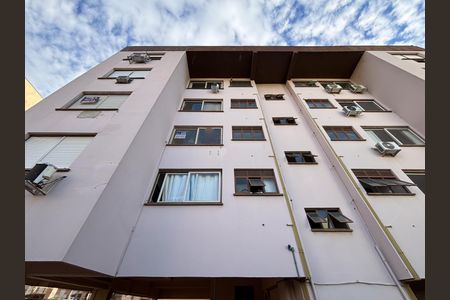 Apartamento à venda com 62m², 2 quartos e 1 vaga Apartamento à venda com 62m², 2 quartos e 1 vagaFachada