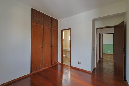 Apartamento à venda com 162m², 3 quartos e 2 vagas