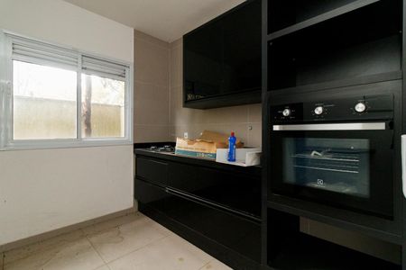 Casa de condomínio à venda com 82m², 2 quartos e 2 vagasCozinha