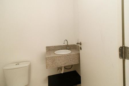 Casa de condomínio à venda com 82m², 2 quartos e 2 vagasLavabo