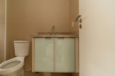 Casa de condomínio à venda com 82m², 2 quartos e 2 vagasBanheiro da Suíte