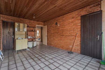 Cozinha e Área de Serviço de casa à venda com 2 quartos, 164m² em Santa Maria Goretti, Porto Alegre