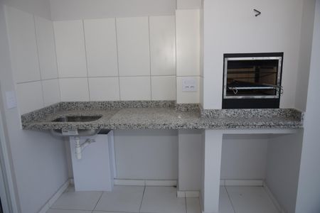Apartamento para alugar com 135m², 4 quartos e 1 vagaVaranda