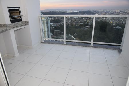 Varanda de apartamento para alugar com 4 quartos, 135m² em Jardim Santa Barbara, Embu das Artes