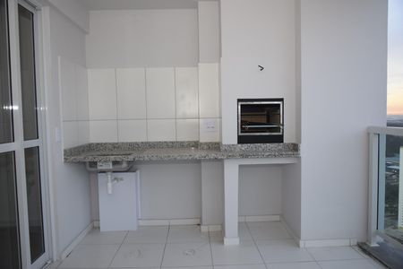 Apartamento para alugar com 135m², 4 quartos e 1 vagaVaranda