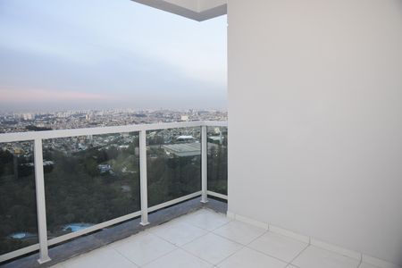 Apartamento para alugar com 135m², 4 quartos e 1 vagaVaranda
