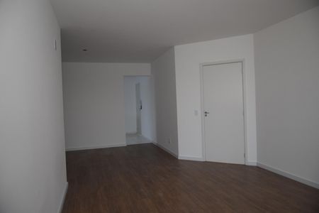Sala de apartamento para alugar com 4 quartos, 135m² em Jardim Santa Barbara, Embu das Artes