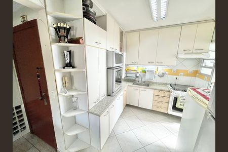 Apartamento para alugar com 87m², 3 quartos e 2 vagasCozinha