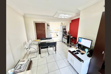 Apartamento para alugar com 87m², 3 quartos e 2 vagasSala