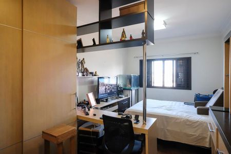 Casa para alugar com 396m², 4 quartos e 6 vagasSuíte 2