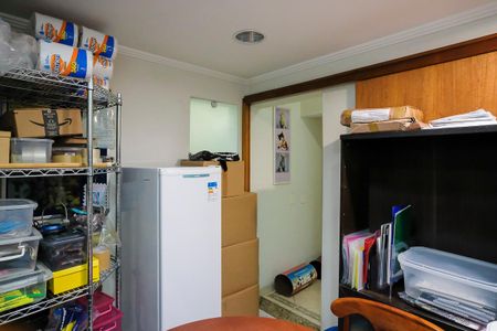 Casa para alugar com 396m², 4 quartos e 6 vagasEscritório 2