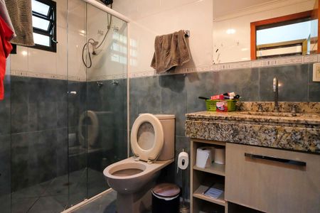 Casa para alugar com 396m², 4 quartos e 6 vagasBanheiro da suíte 2