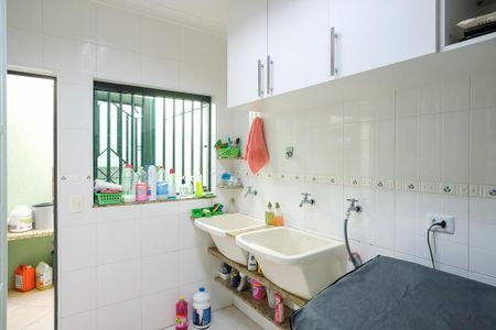 Casa para alugar com 396m², 4 quartos e 6 vagasÁrea de serviço