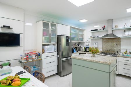 Casa para alugar com 396m², 4 quartos e 6 vagasCozinha