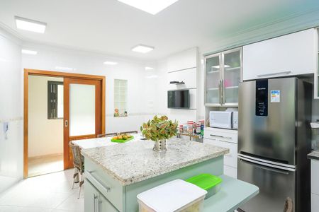 Casa para alugar com 396m², 4 quartos e 6 vagasCozinha