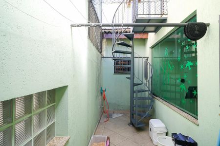 Casa para alugar com 396m², 4 quartos e 6 vagasÁrea de serviço