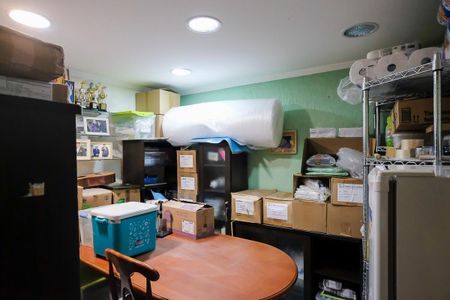 Casa para alugar com 396m², 4 quartos e 6 vagasEscritório 2